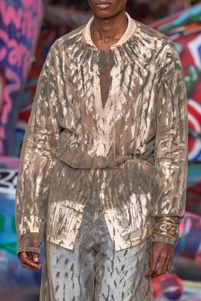 Look 101